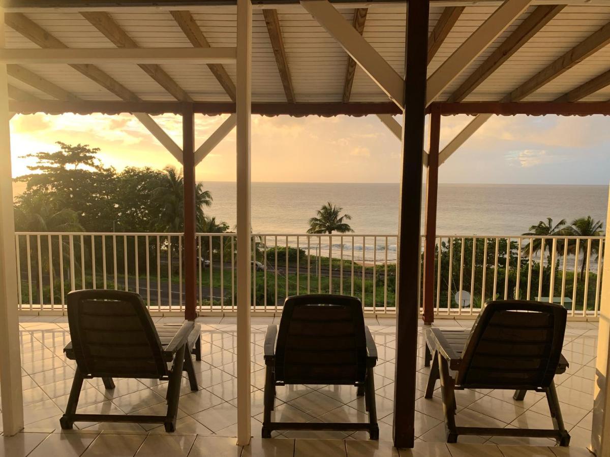 Logement Entier Au Soleil Couchant Deshaies Buitenkant foto